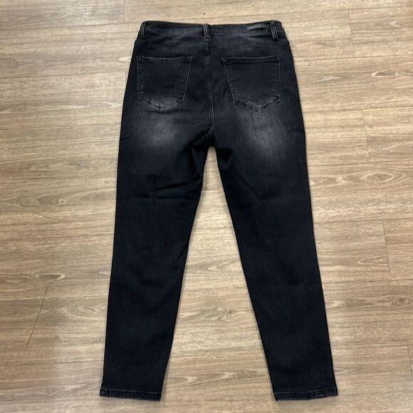 Risen Black High Rise Distressed Ankle Jeans - Picture 5 of 6